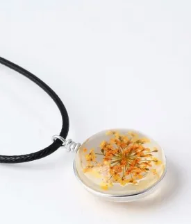 Dried Flowers Glass Round Necklace