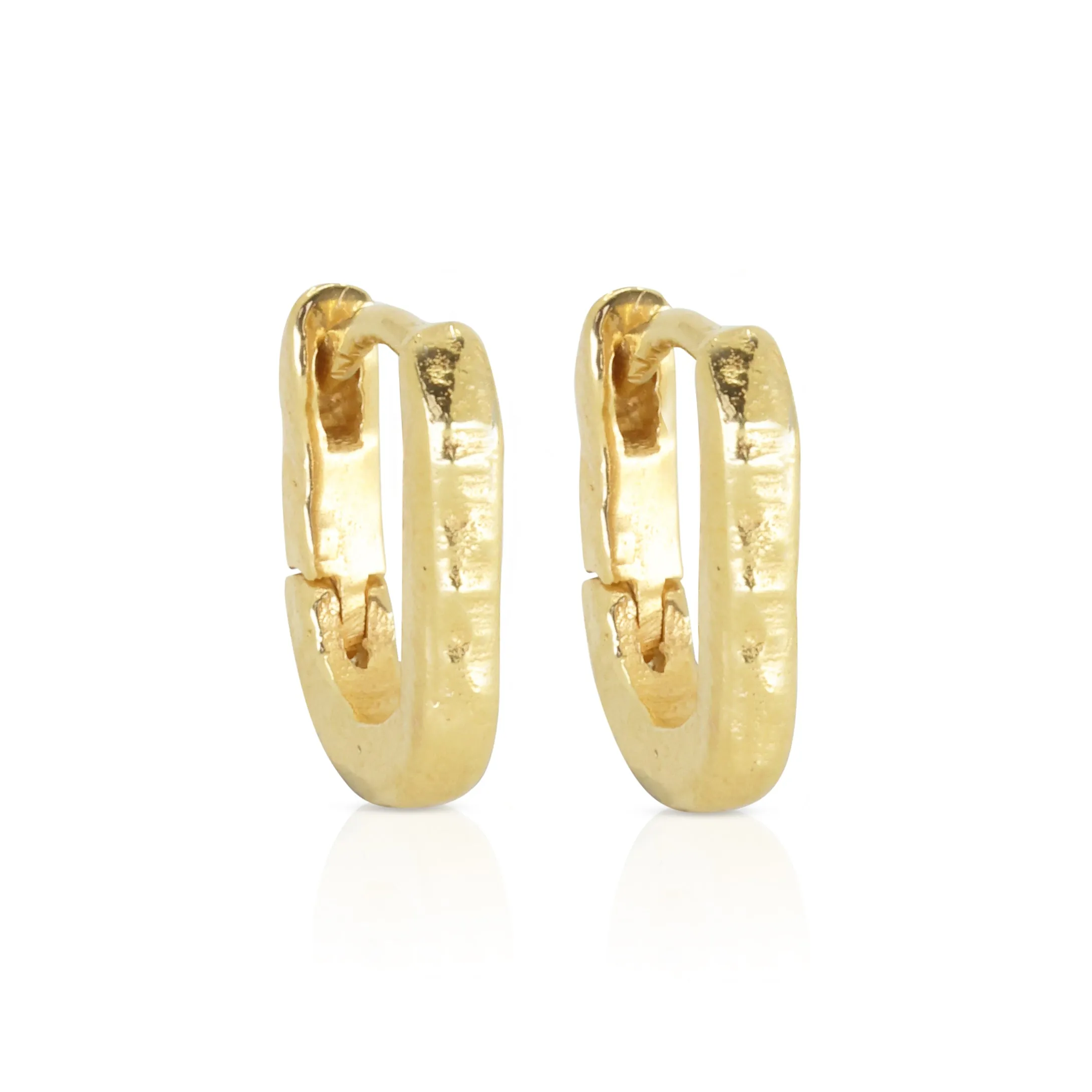 Paperclip Textured Gold Huggies - Small