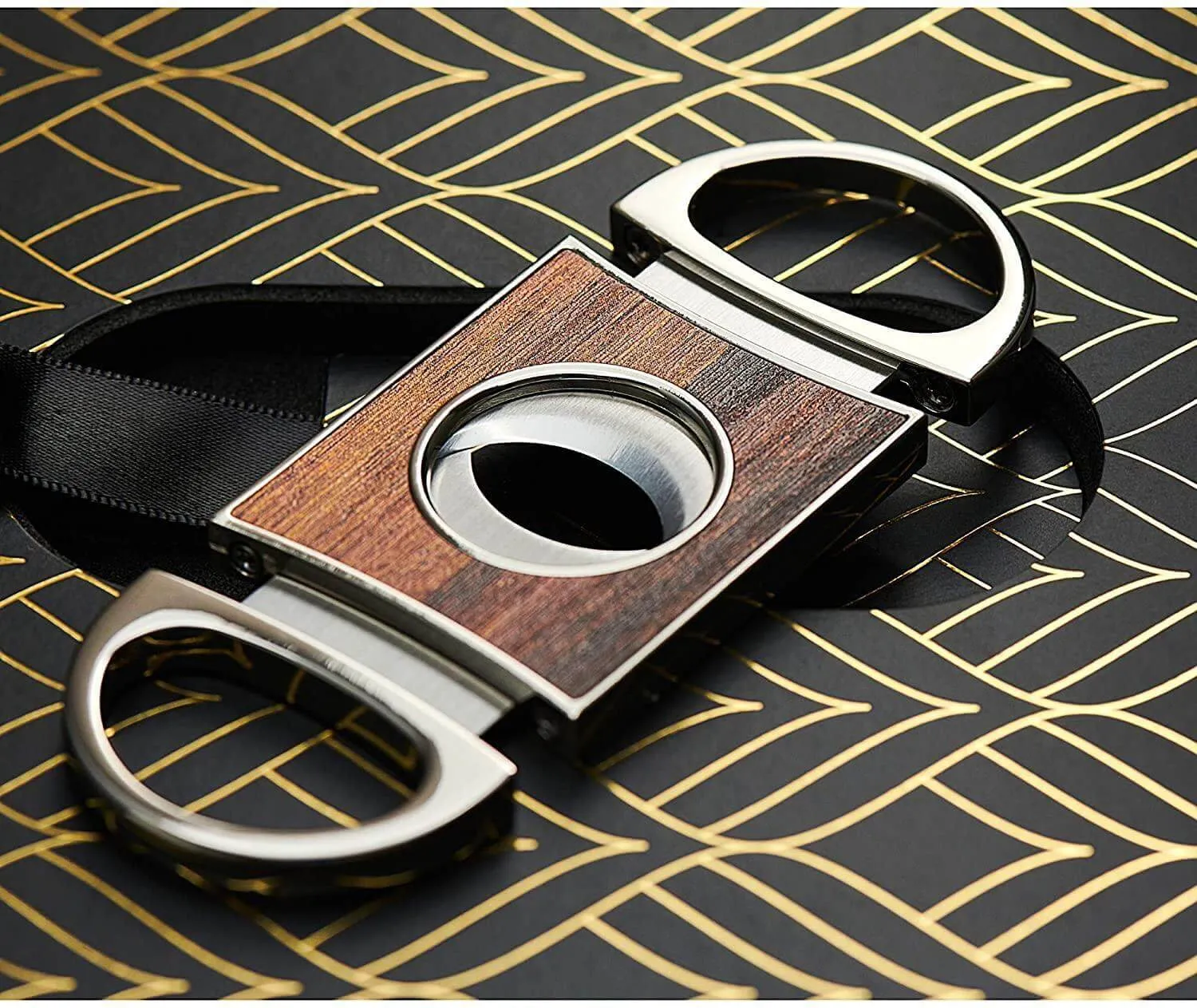 The Gentleman's Set {Cigar Aficionado}