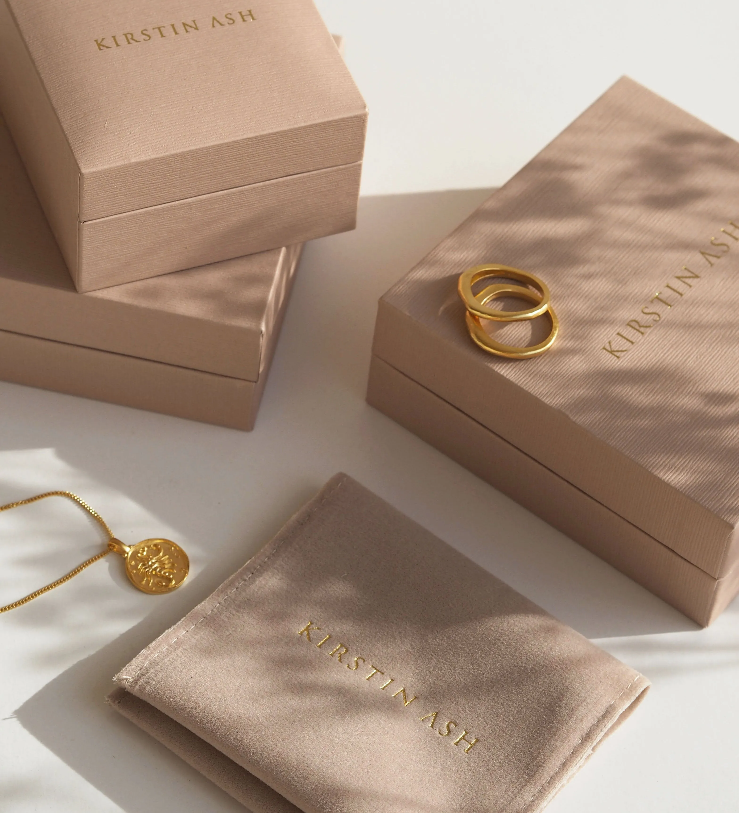 TINY PEARL HOOPS (18K GOLD PLATED)